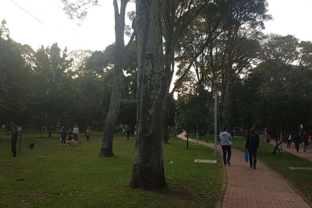 Apartamento Parque Virrey Bogota Luaran gambar